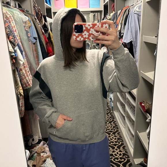 Russell Athletic L Hoodie Gray & Black 🍯 - Picture 9 of 9